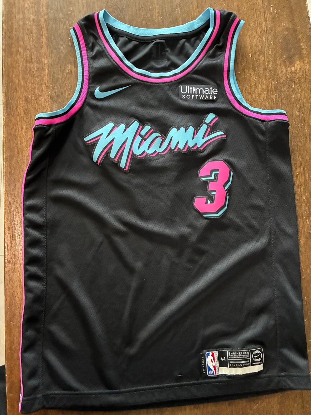 Nike Dwyane Wade Miami Heat Vice Nights City Edition Swingman Jersey 44 NBA